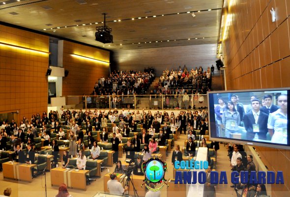 Aluno do Colégio na Assembléia Legislativa em São Paulo 