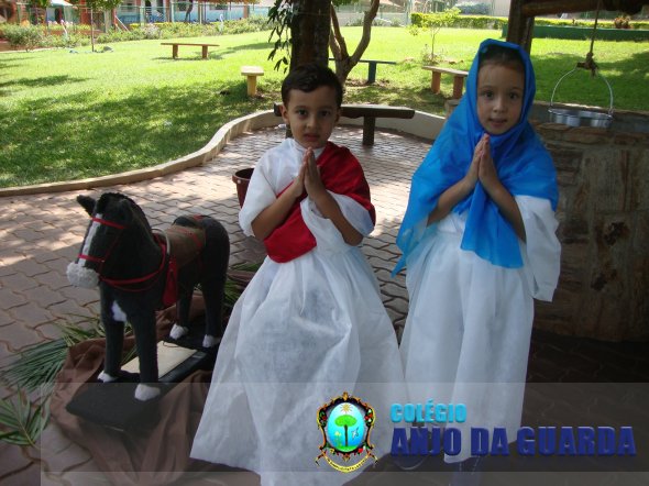 Celebração da Semana Santa com os pequeninos.