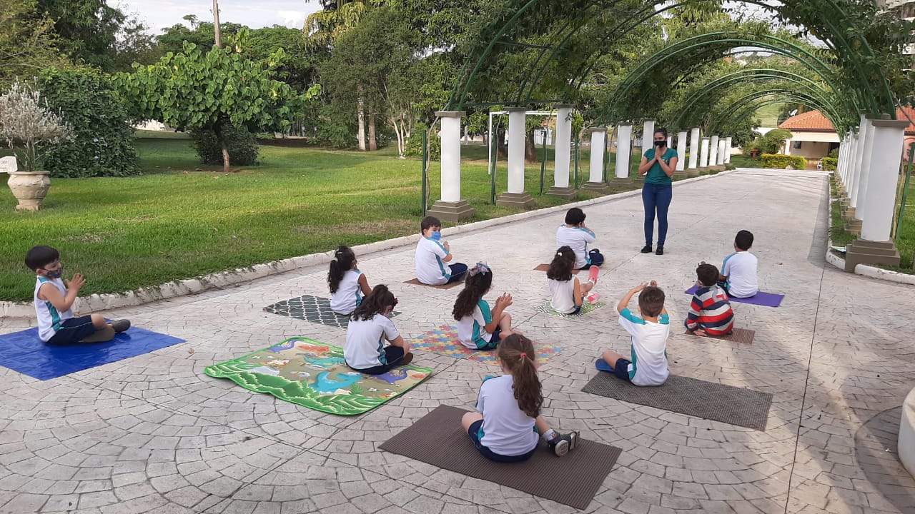 Os pequenos da Educação Infantil comemoram o dia de São José Operário!