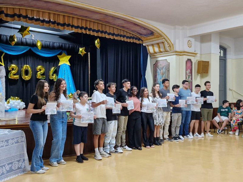 Alunos do Colégio são homenageados em Noite de Premiação