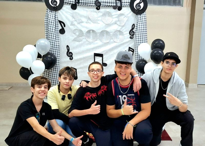 Alunos participam de Festa Temática 