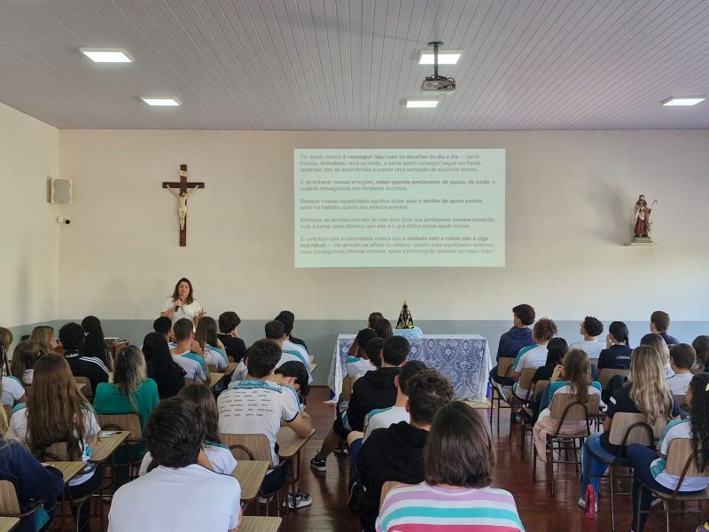 Alunos participam de palestra sobre Saúde Mental no Projeto Psicoeduc