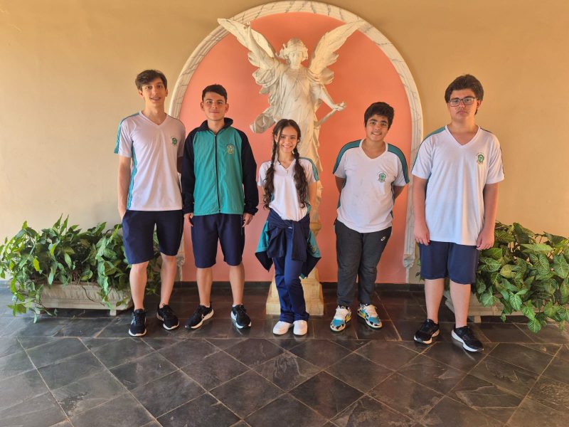 Alunos do Colégio recebem medalhas e menções honrosas em Olimpíada de Português