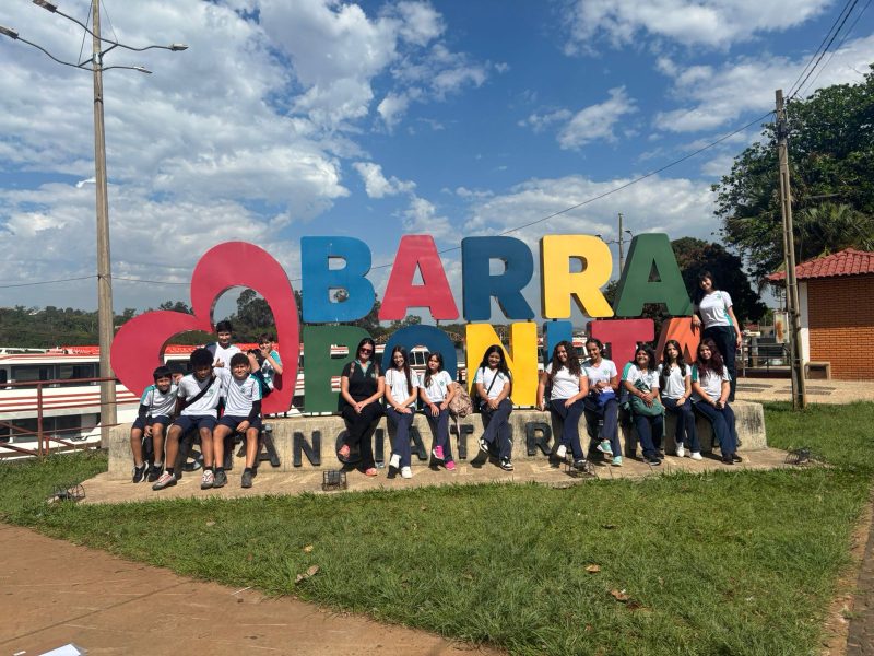 Alunos dos 7ºs anos fazem passeio especial pelo Rio Tietê, em Barra Bonita
