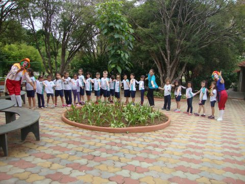 A magia do circo na Educação Infantil e nos Projetos Sociais