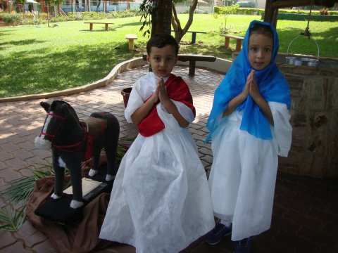 Celebração da Semana Santa com os pequeninos.