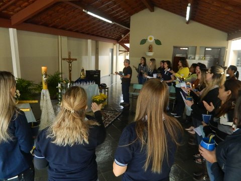 Encontro de Revigoramento Espiritual  À beira do poço  V REVI. 